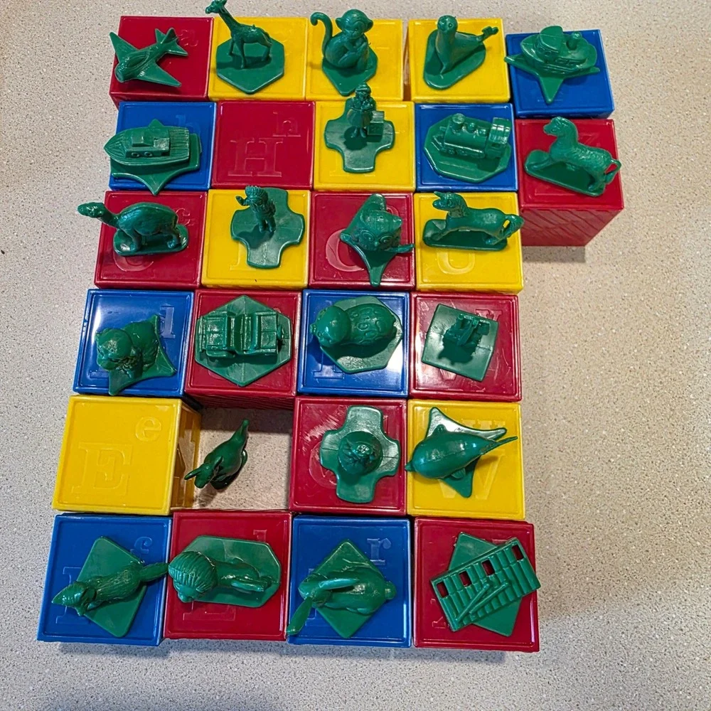 Tupperware ABC Busy Blocks Alphabet Educational Toy Set, Hidden Toy Figures READ